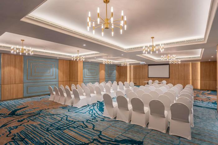 park inn and suites by radisson thrissur east fort