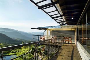 ibex resorts valparai tale rock