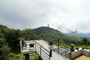 ibex resorts valparai tale rock
