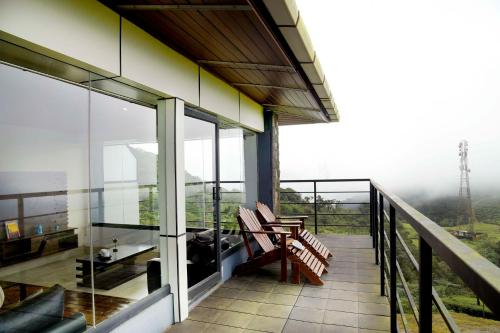 ibex resorts valparai tale rock