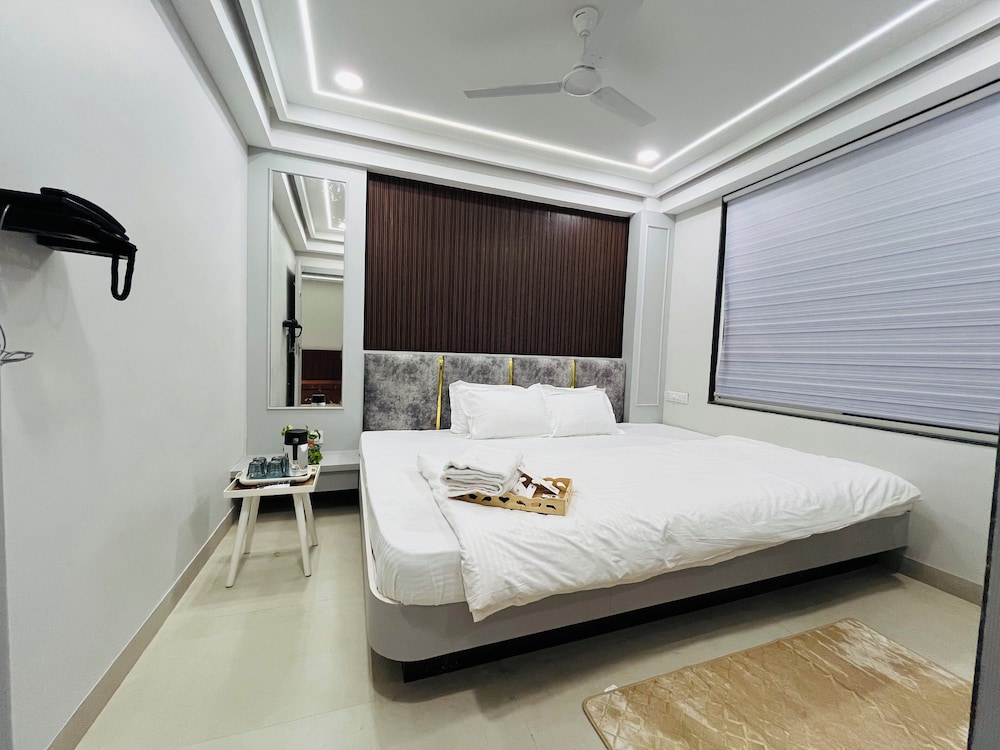hotel padmawati palace
