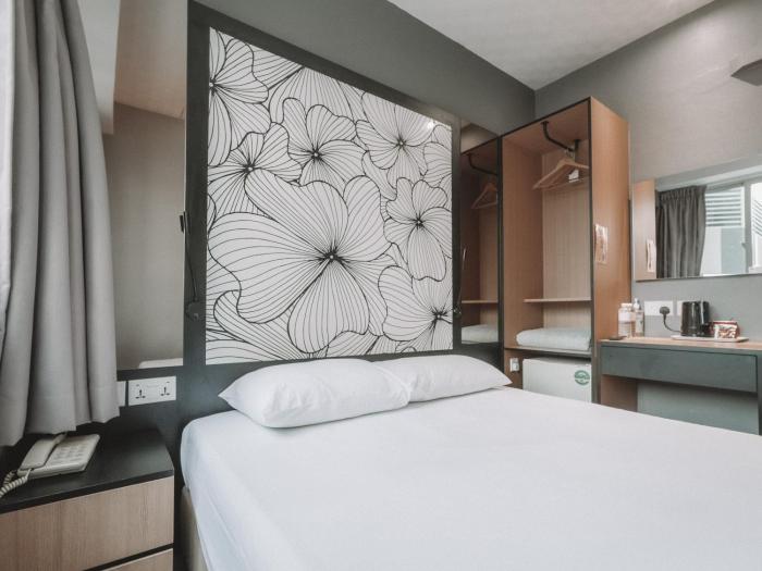 hi hotel dot 11hrs stay from 10pm to 9am