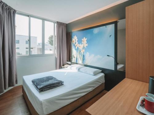 hi hotel dot 11hrs stay from 10pm to 9am