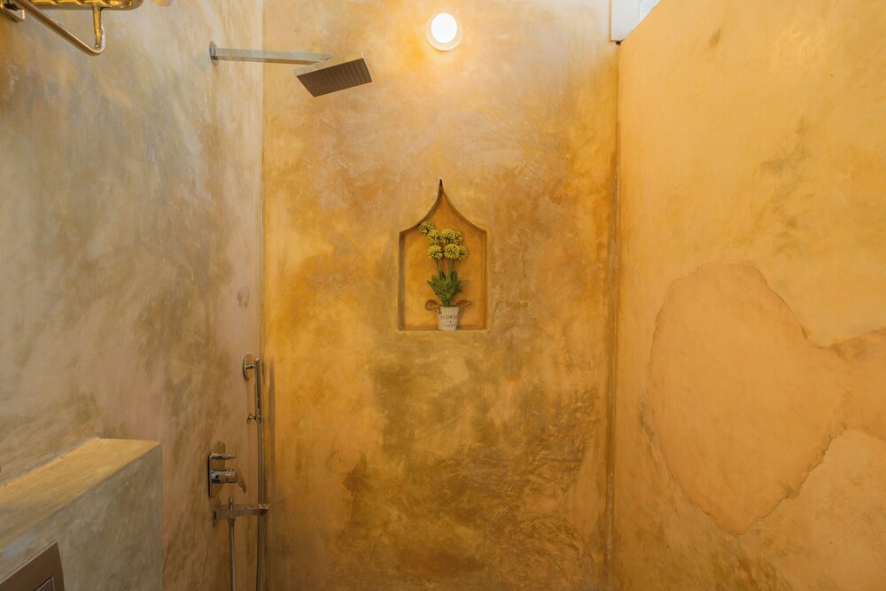 la vaiencia luxury apartments