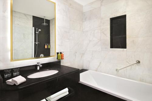 holiday inn riyadh al malaz by ihg