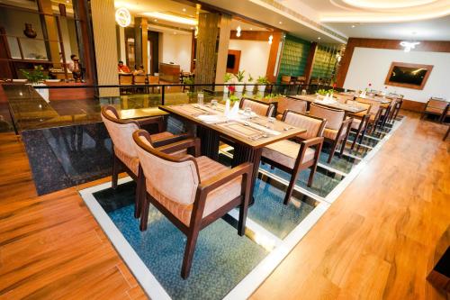 Hotel Blue Castle,,4 star