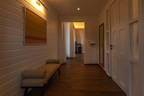 the postcard in the durrung tea estate