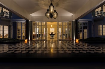 the postcard in the durrung tea estate