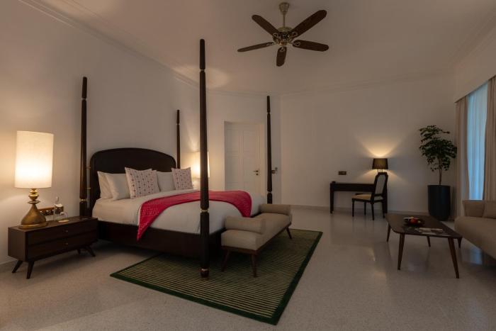 the postcard in the durrung tea estate