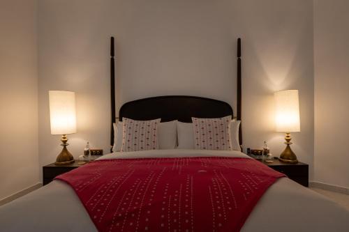 the postcard in the durrung tea estate