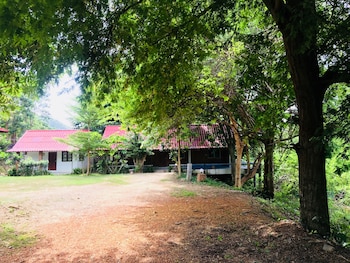 lungyod guesthouse