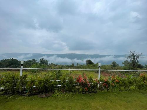 The Breeze Valley,,2 star