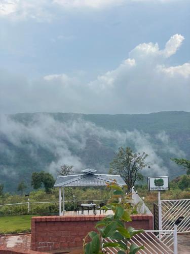 The Breeze Valley,,2 star