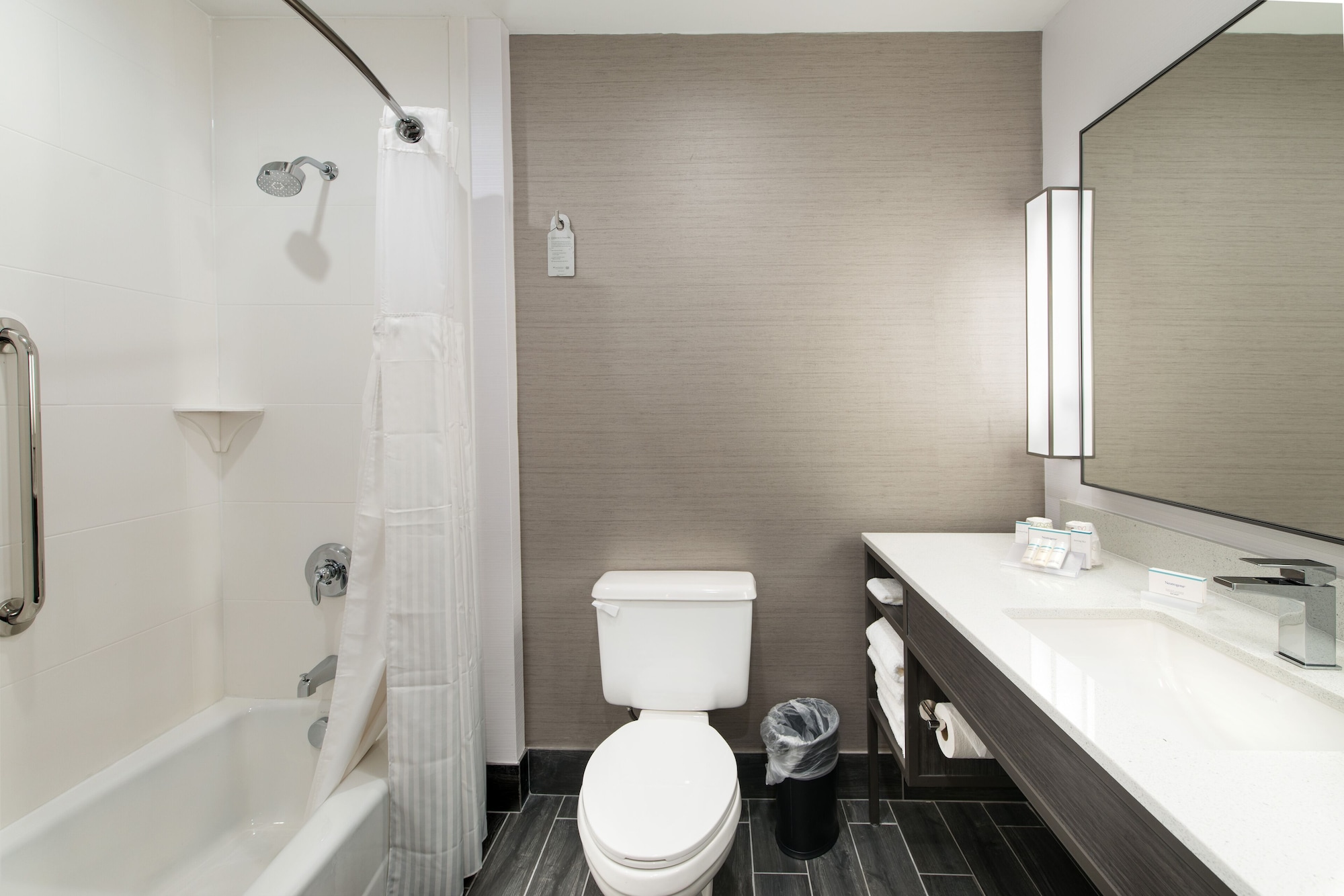 hilton garden inn las colinas