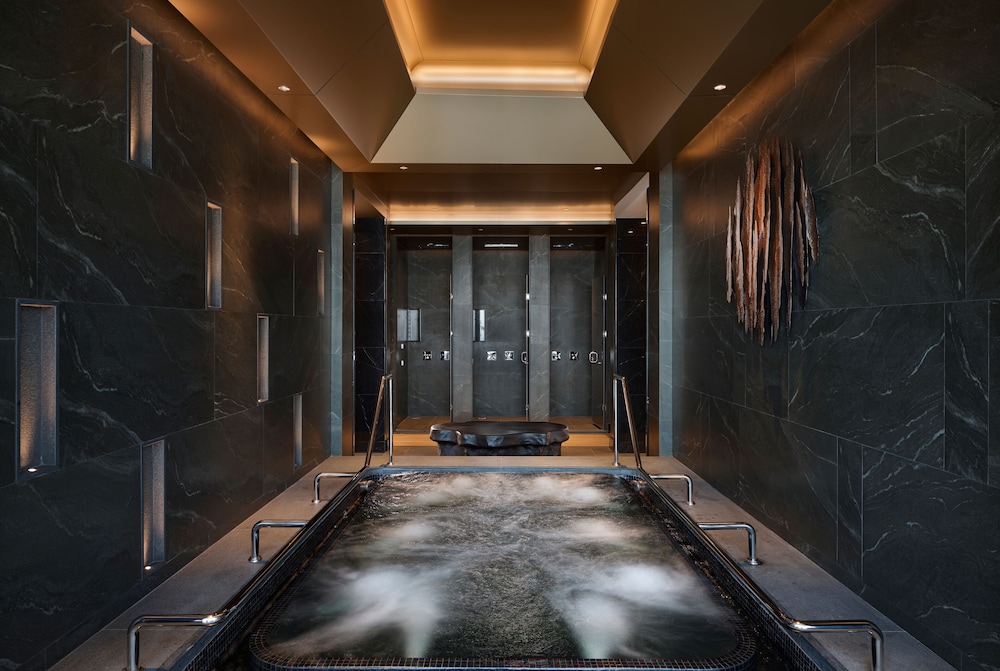 grande centre point lumphini bangkok