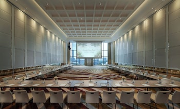 grande centre point lumphini bangkok