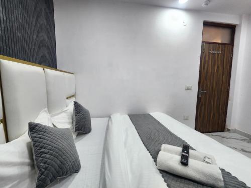Cottage Yes Sir Dx,,2 star
