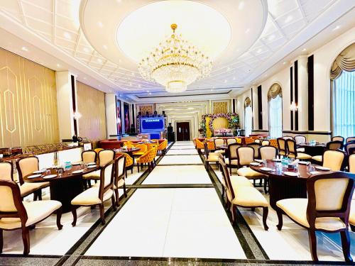 Hotel Sukh Farm,,3 star