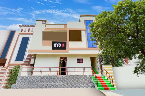 Hotel O V Guest In,,3 star