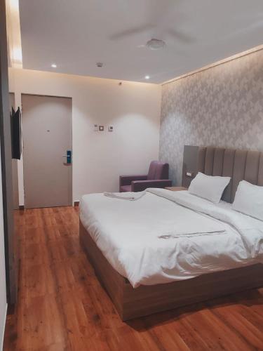 hotel sharma regency