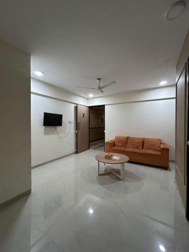 3 bhk apartment santacruz mumbai juhu