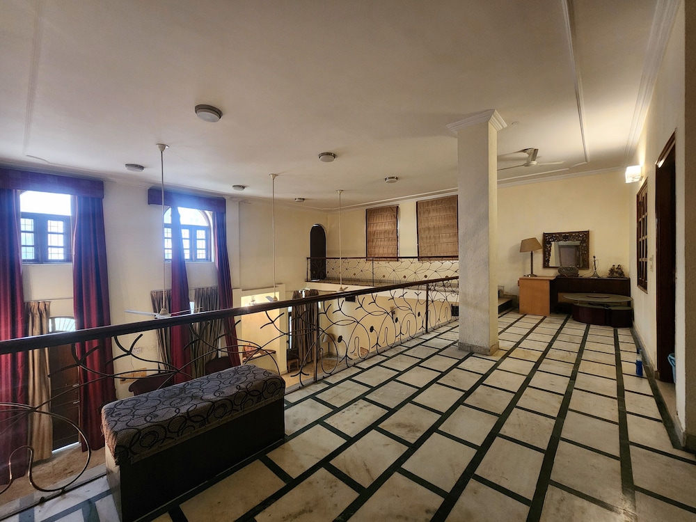 hotel the own stay urban boutique