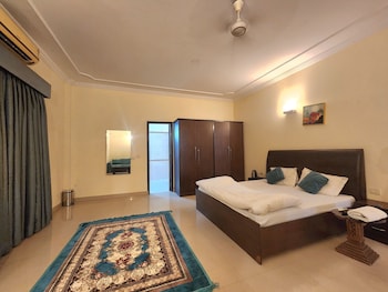 hotel the own stay urban boutique