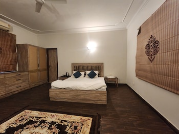 hotel the own stay urban boutique