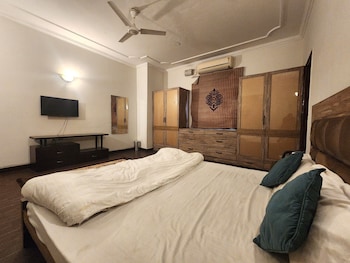 hotel the own stay urban boutique