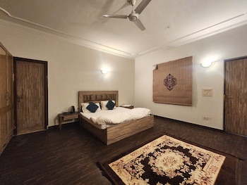 hotel the own stay urban boutique