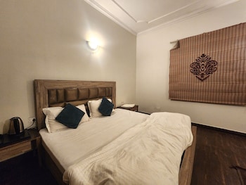 hotel the own stay urban boutique