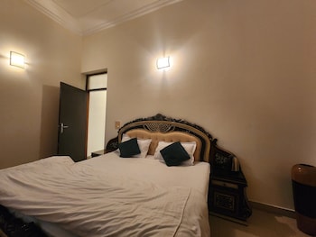 hotel the own stay urban boutique