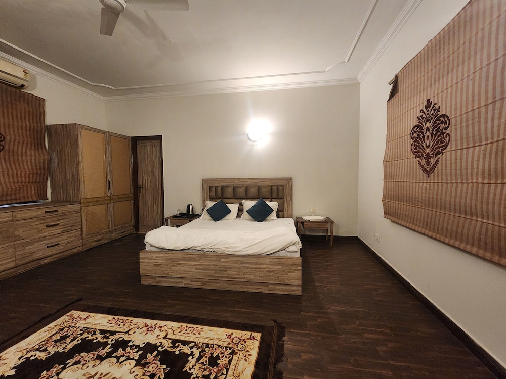 hotel the own stay urban boutique