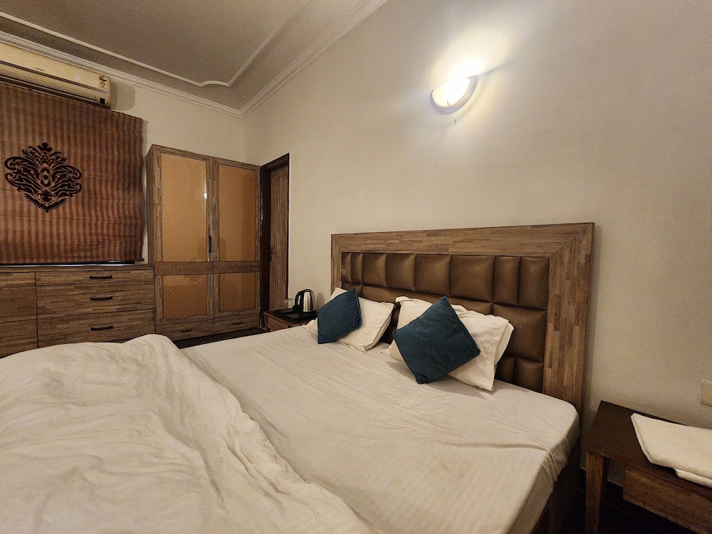 hotel the own stay urban boutique