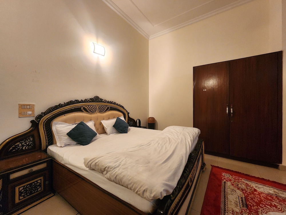 hotel the own stay urban boutique