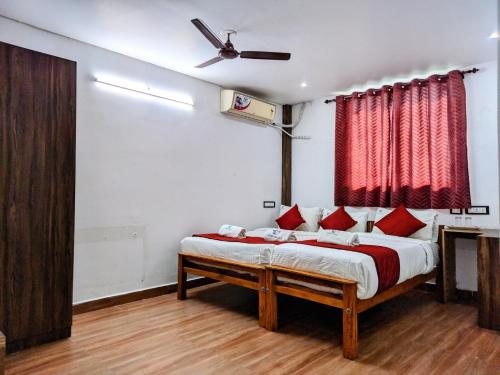 Skyry Hotels Singanallur,,3 star
