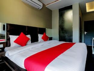 the clock tower rooms and cafe