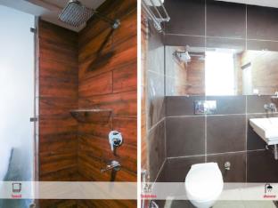 the clock tower rooms and cafe