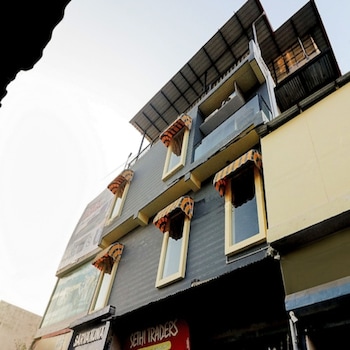 the clock tower rooms and cafe