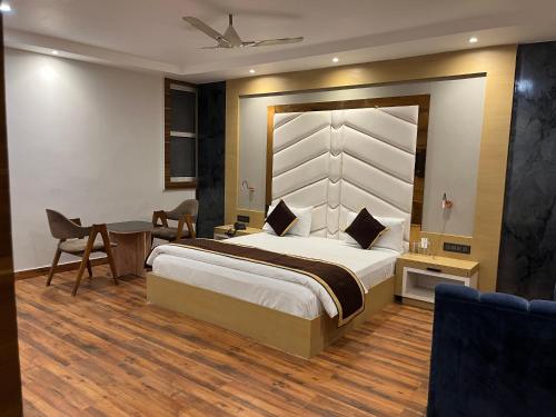 hotel lata continental