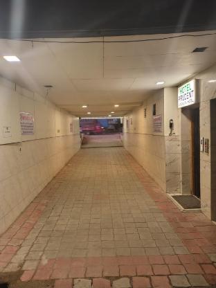 hotel prudent vadodara