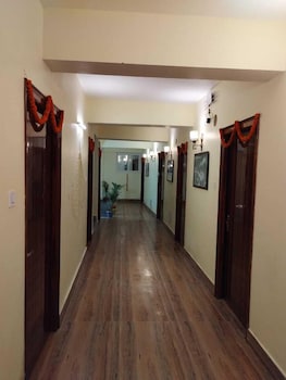 himalayan haveli fooding and lodging