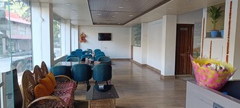 himalayan haveli fooding and lodging