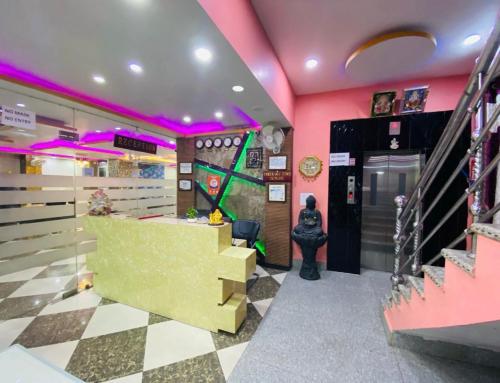 Basant Vihar International,,3 star