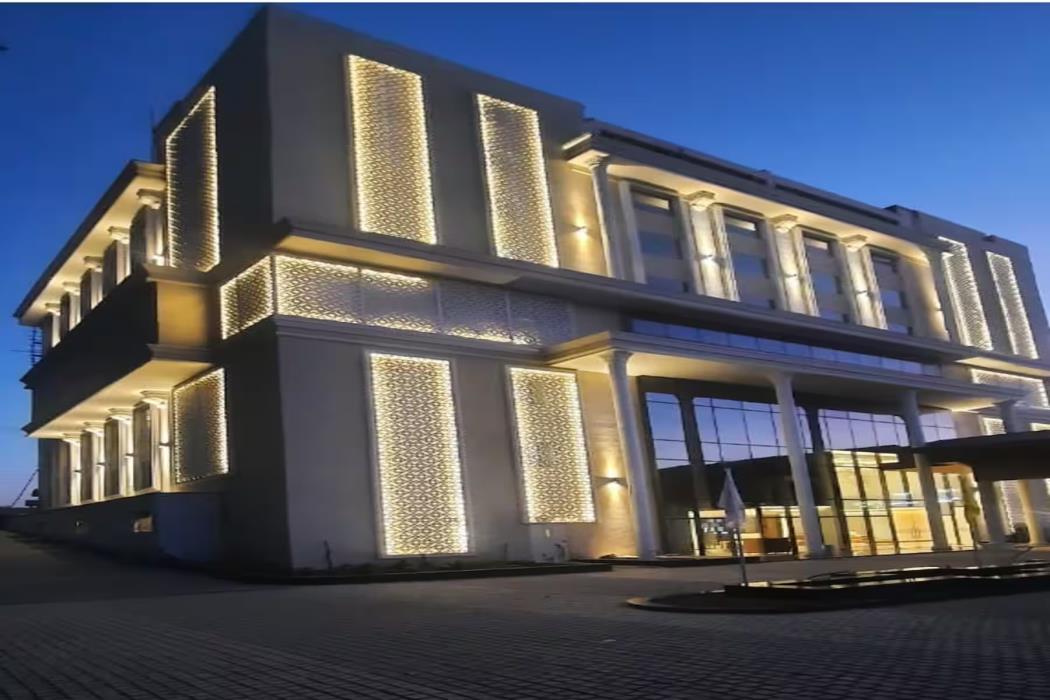 ramada encore by wyndham rajbagh srinagar