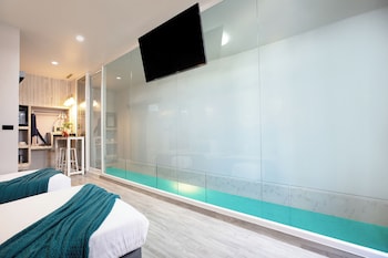 Best Time Pool Suites,,3 star