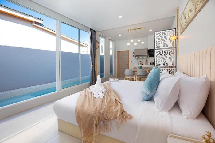 best time pool suites