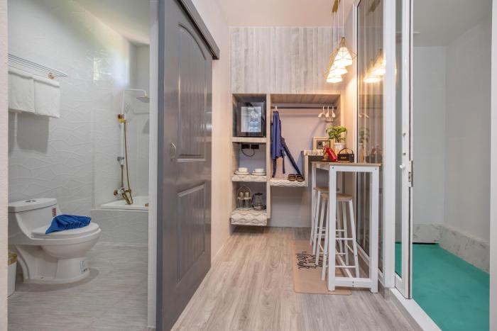 best time pool suites