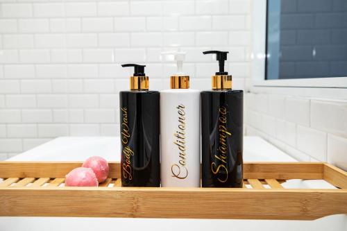 best time pool suites