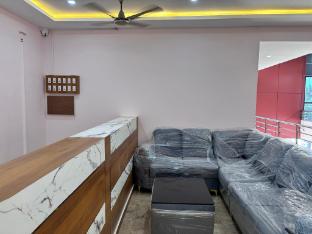 sri krishna lodge tekkatte